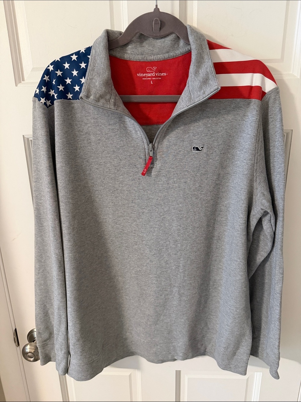 Vineyard Vines Men's Flag Cotton Jersey 1/4
Zip Pullover Gray Red Blue Size L